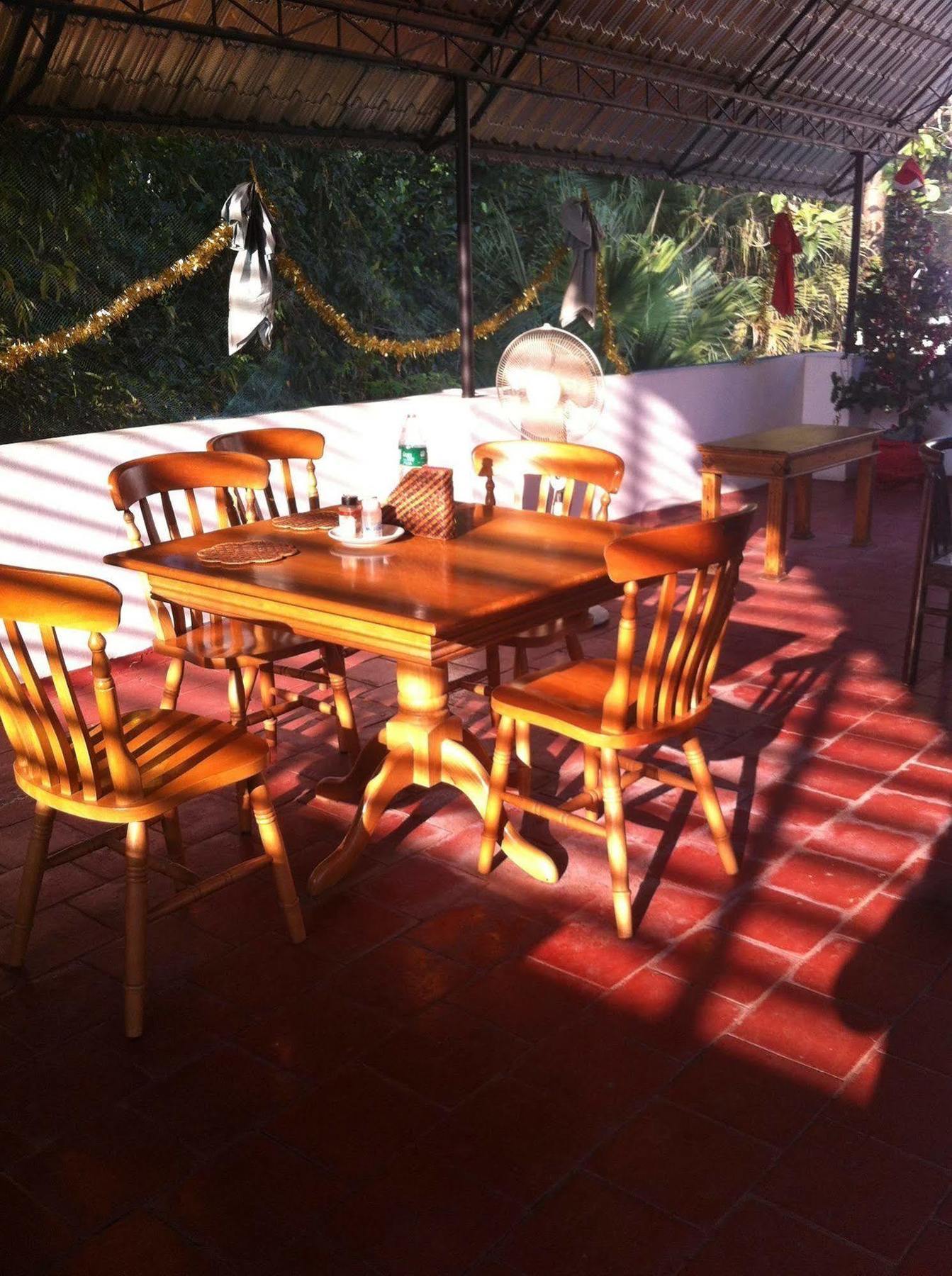 Oyo Home 63551 Pleasant Stay Near Fort Kochi Beach Extérieur photo