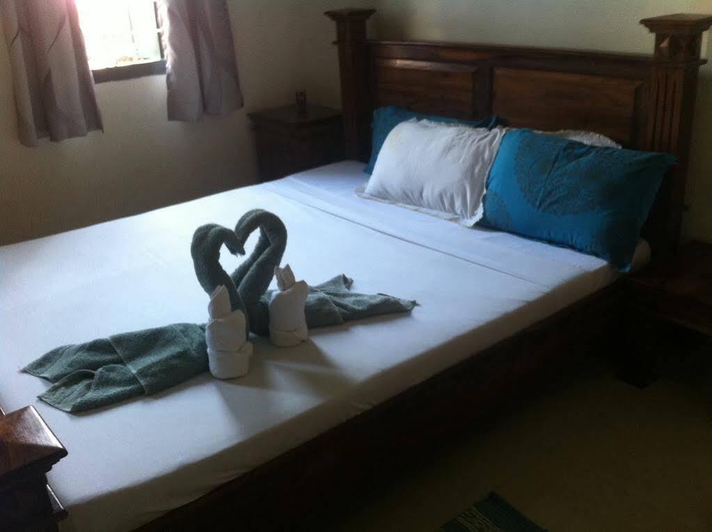 Oyo Home 63551 Pleasant Stay Near Fort Kochi Beach Extérieur photo