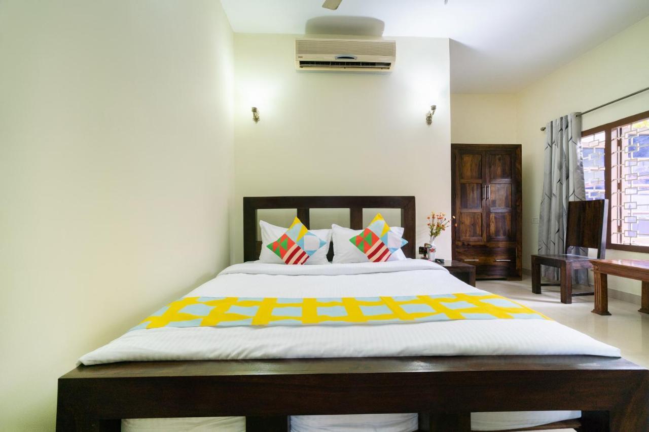 Oyo Home 63551 Pleasant Stay Near Fort Kochi Beach Extérieur photo